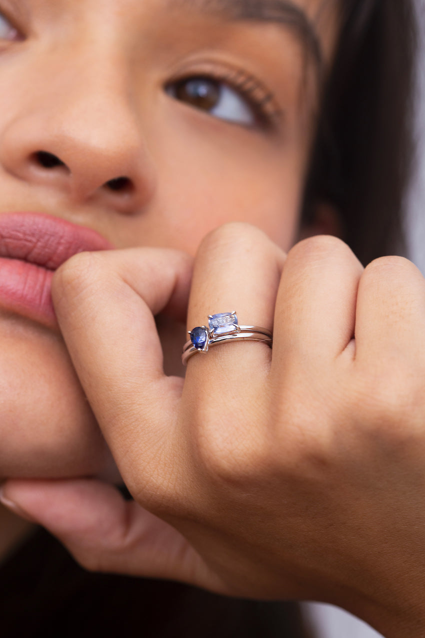 Loku Ekala 18K Whitegold Ring w. Sapphire