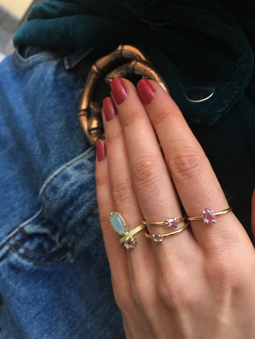 Drop Pink 18K Gold Ring w. Sapphire