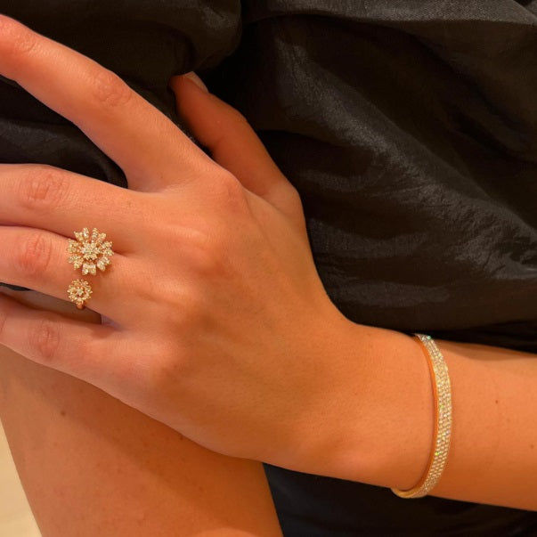 Three Row Parallel 18K Gold, Rosegold or Whitegold Bangle w. Diamonds