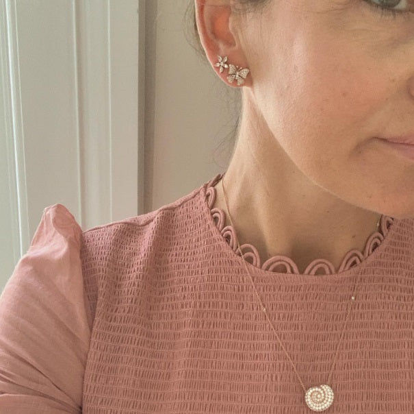 Conscious Flower Ohrstecker I 18K Gold, Rosé- oder Weißgold I Diamanten