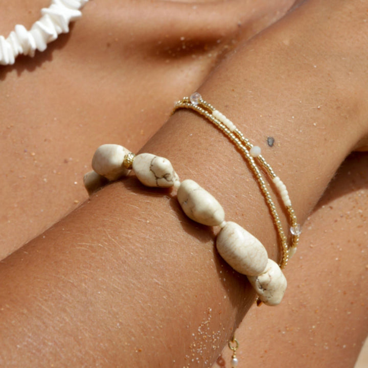 Clemence Gold Plated Bracelet w. Ecru Beads