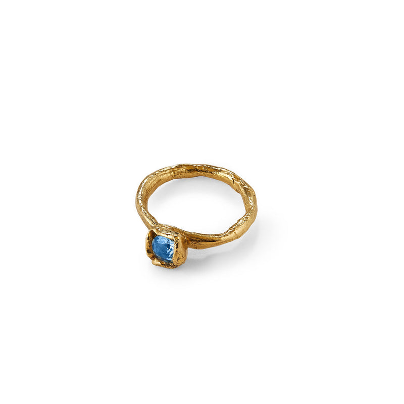 Clio 9K Gold Ring w. Aquamarine