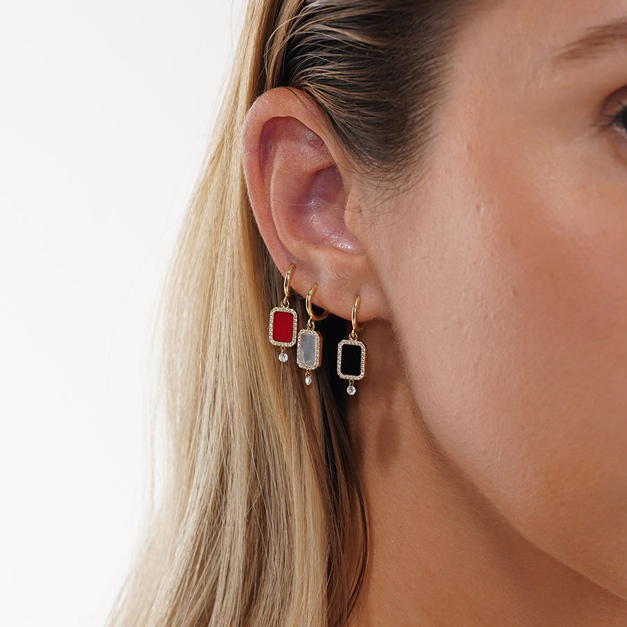 Piercing Semi Precious 18K Gold Earring w. Agate & Diamonds