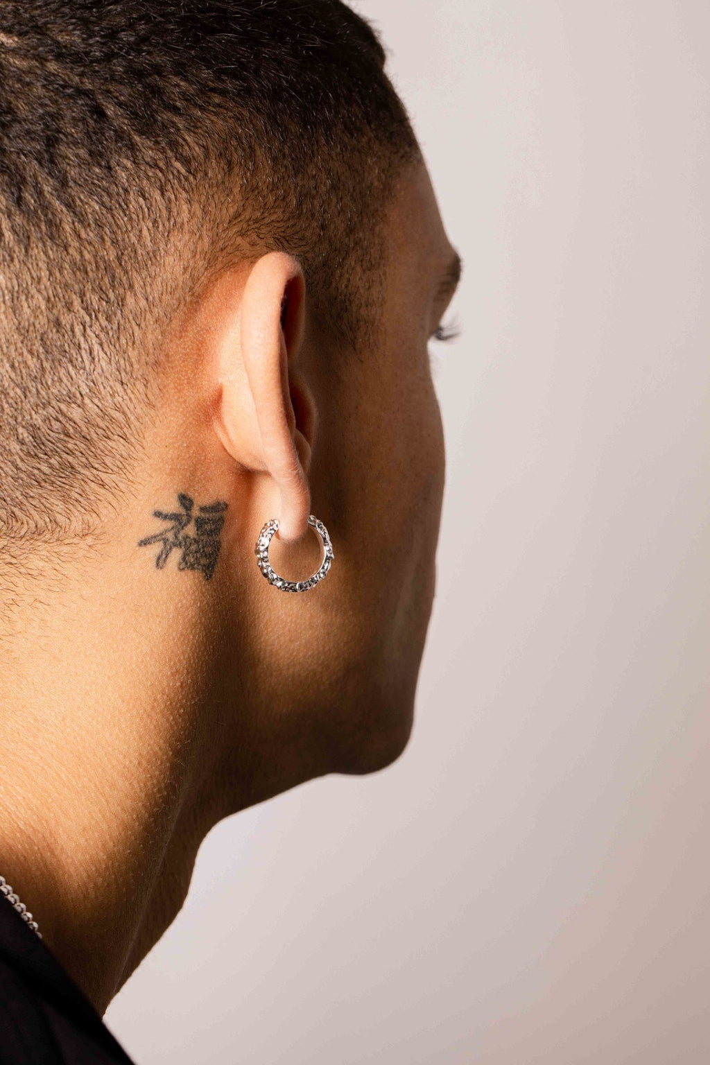 IX Crunchy Edge Silver Hoop