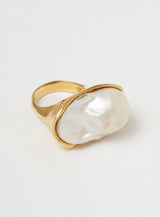 Giant pearl 14K Gold Plated Ring w. Pearl