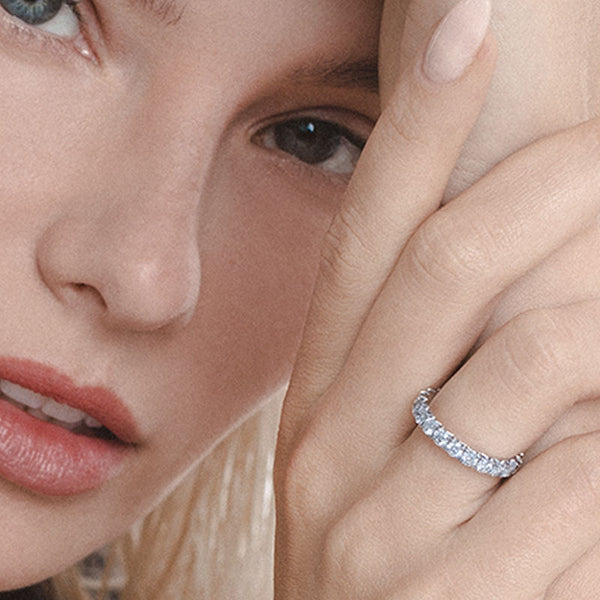Luxury Grace Eternity 14K Whitegold Ring w. Lab-Grown Diamonds