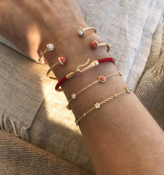 Nature 18K Gold Bangle w. Moonstone