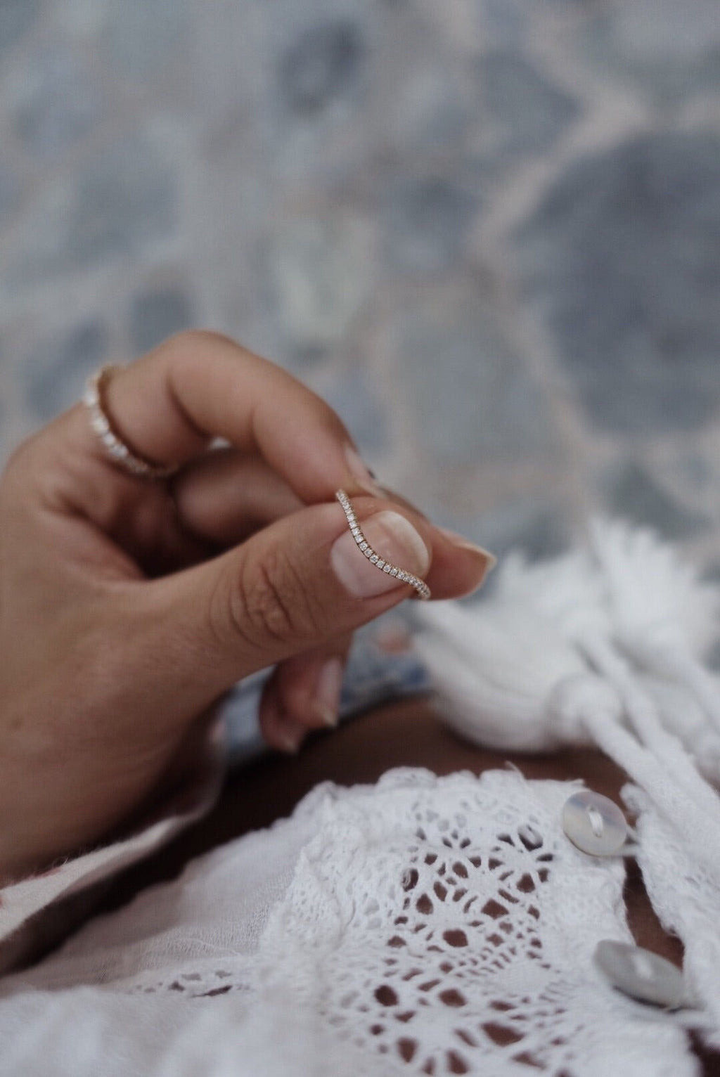 Jade Wave 18K Gold, Whitegold or Rosegold Ring w. Diamonds