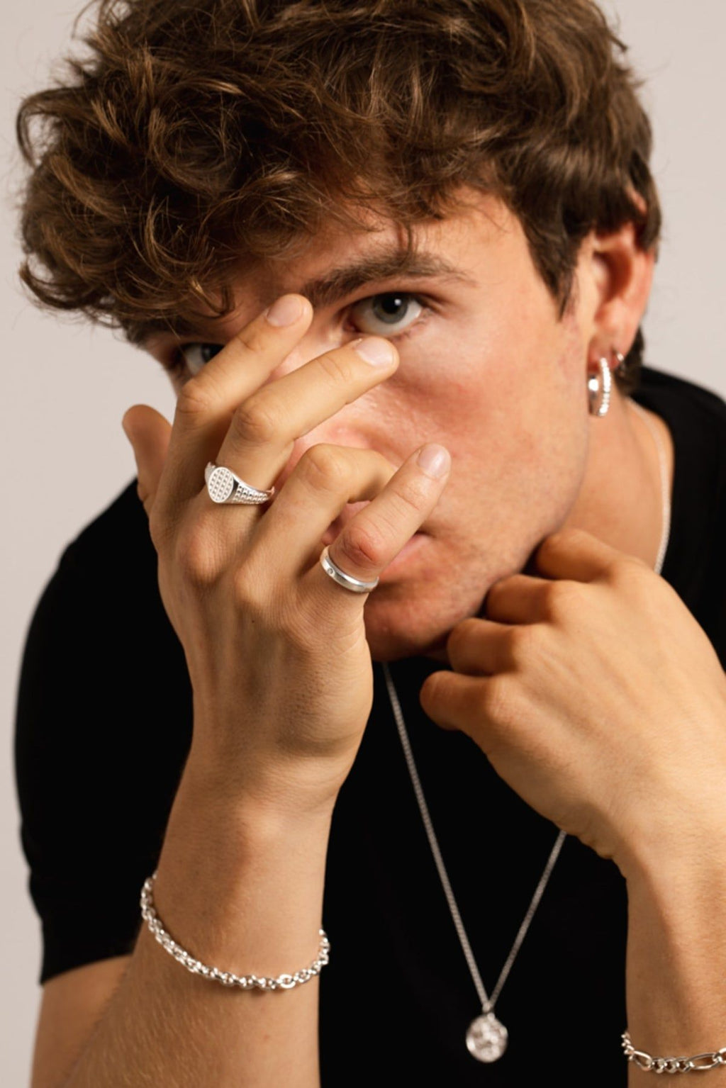 IX Mini Oval Logo Signet Ring