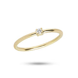 White 18K Gold Ring w. Diamond