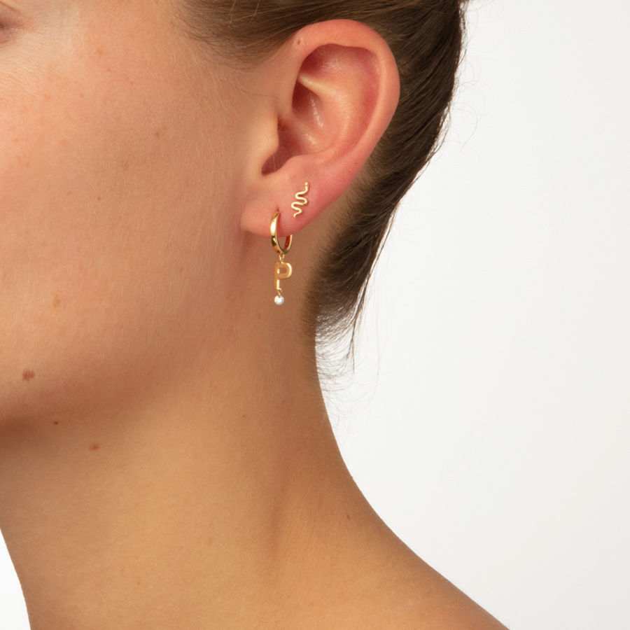 Alphabet Piercing 18K Gold Hoop w. Diamond
