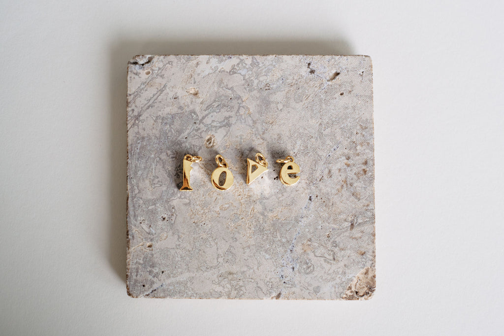 Seed h 18K Gold Pendant