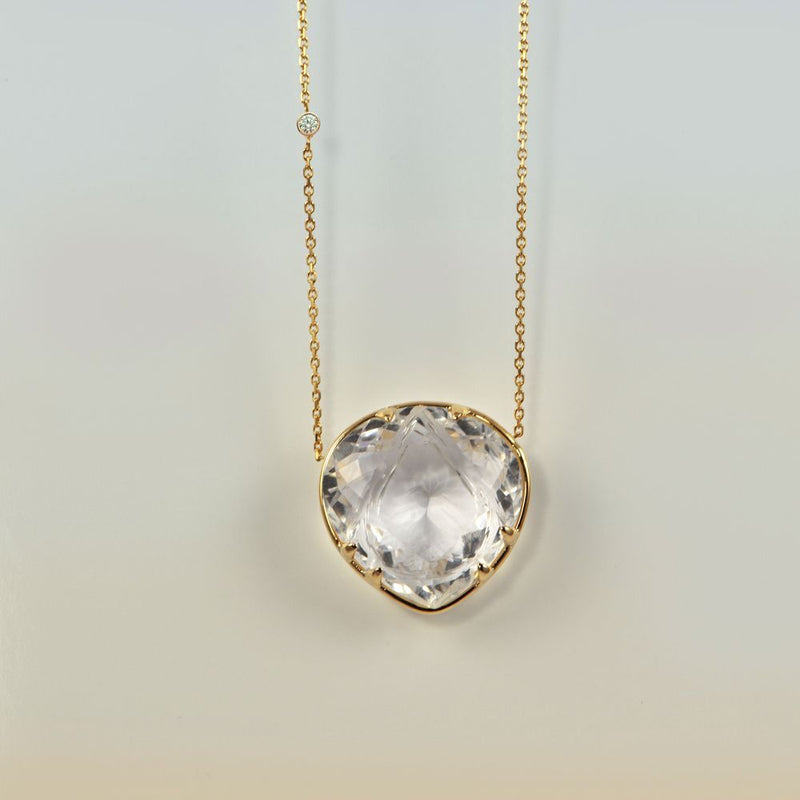 Lotus Goldkette aus 18K I Diamanten & Krystall Quartz
