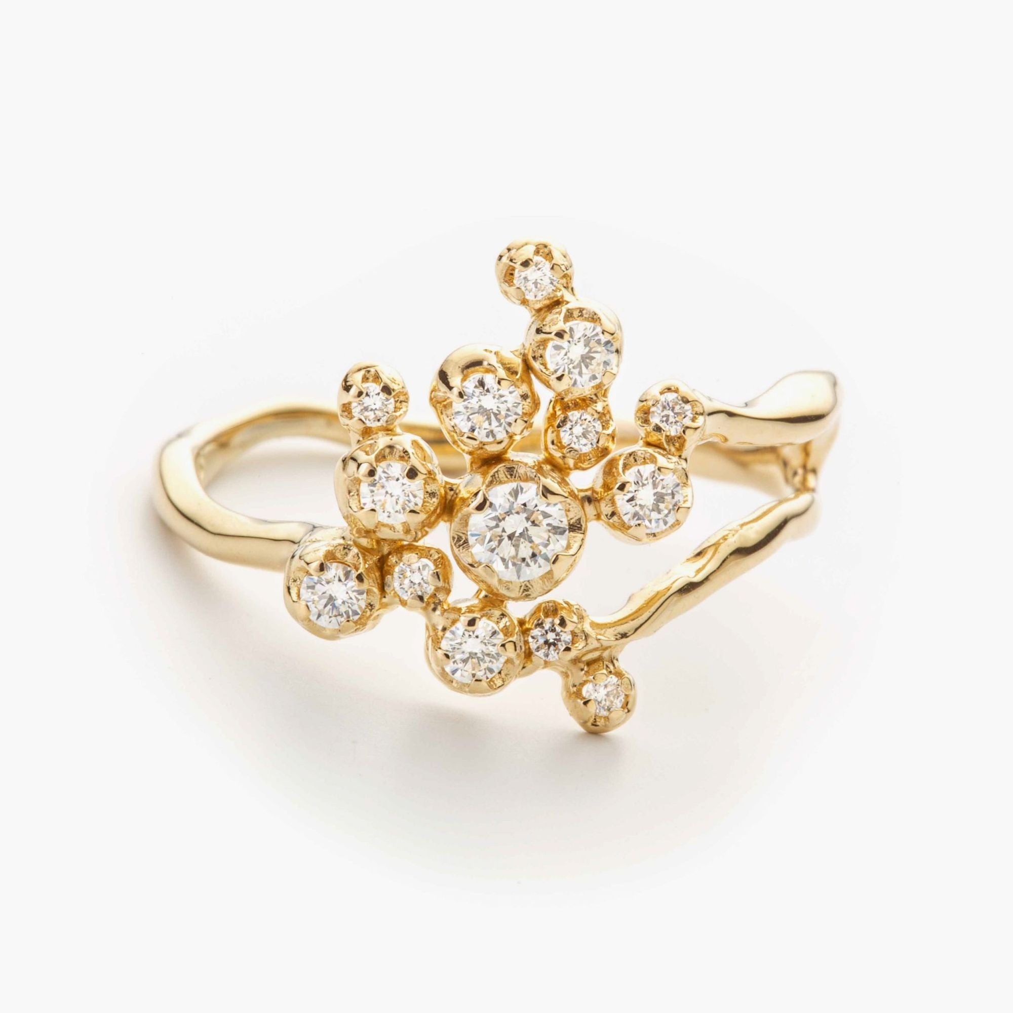 Middle Organic Nr 02 18K Gold, Whitegold or Rosegold Ring w. Diamonds