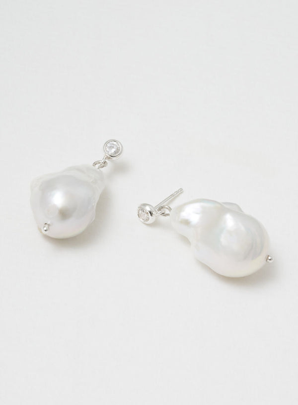Giant Pearl Ohrringe aus Silber I Zirkon & Perle