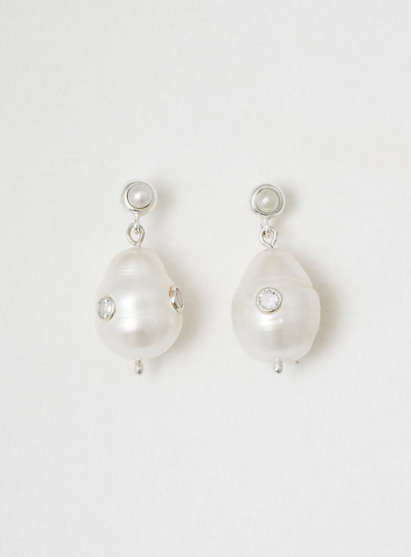 Pearl on pearl Sølv Øreringe m. Zirkon & perle