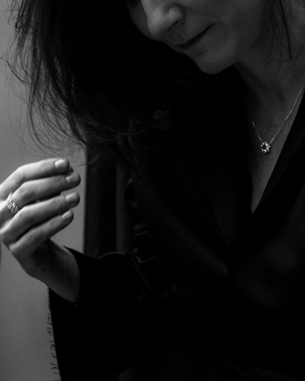 Mellem Circle Nr 01 18K Guld, Hvidguld eller Rosaguld Halskæde m. Diamanter