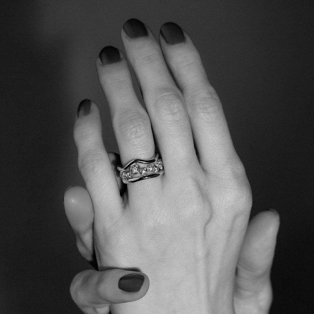 Three Ways Nr 06 18K Gold, Whitegold or Rosegold Ring w. Diamonds