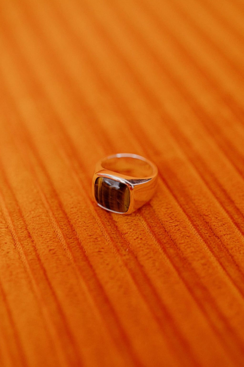 IX Cushion Signet Silver Ring w. Tiger's Eye Ring