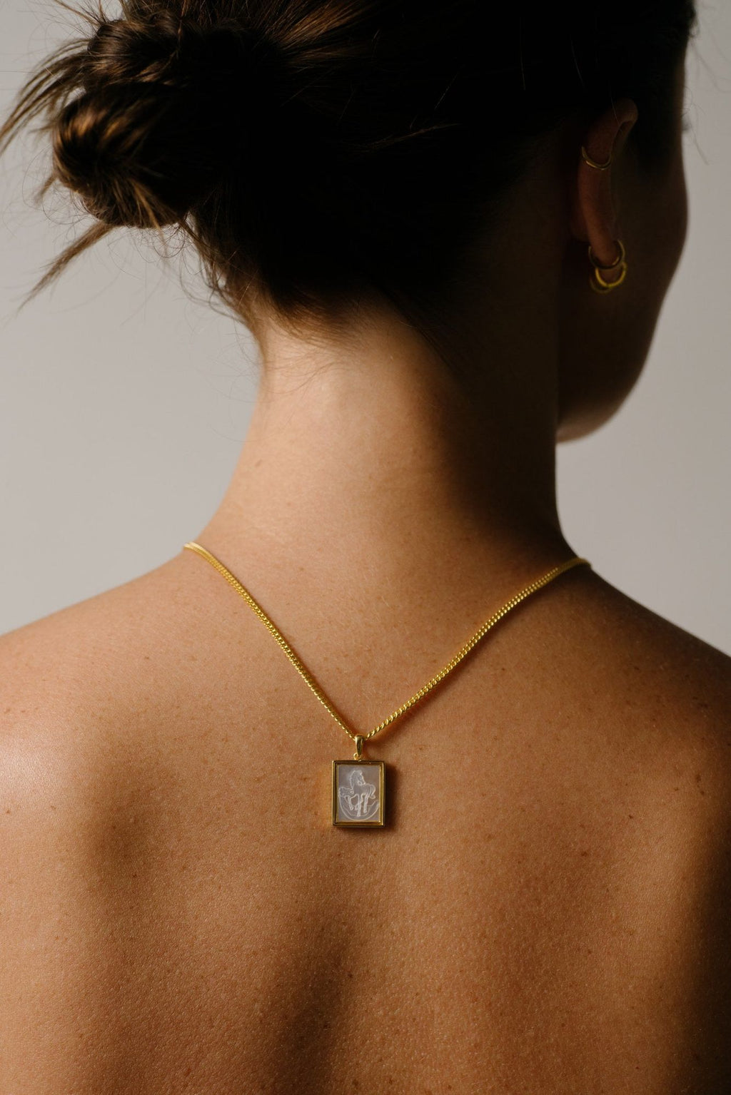 IX Valor Vedhæng Forgyldt