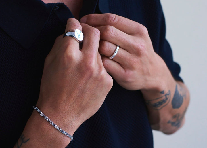 IX Crunchy Class Silver Ring