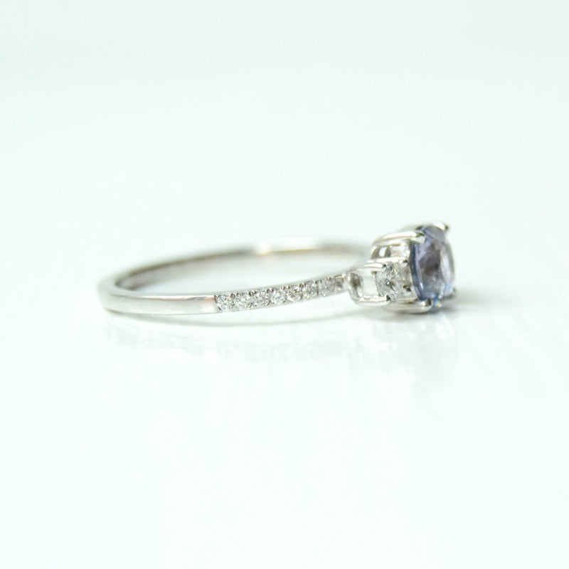 Alu 18K Gold Ring w. Diamonds & Sapphire