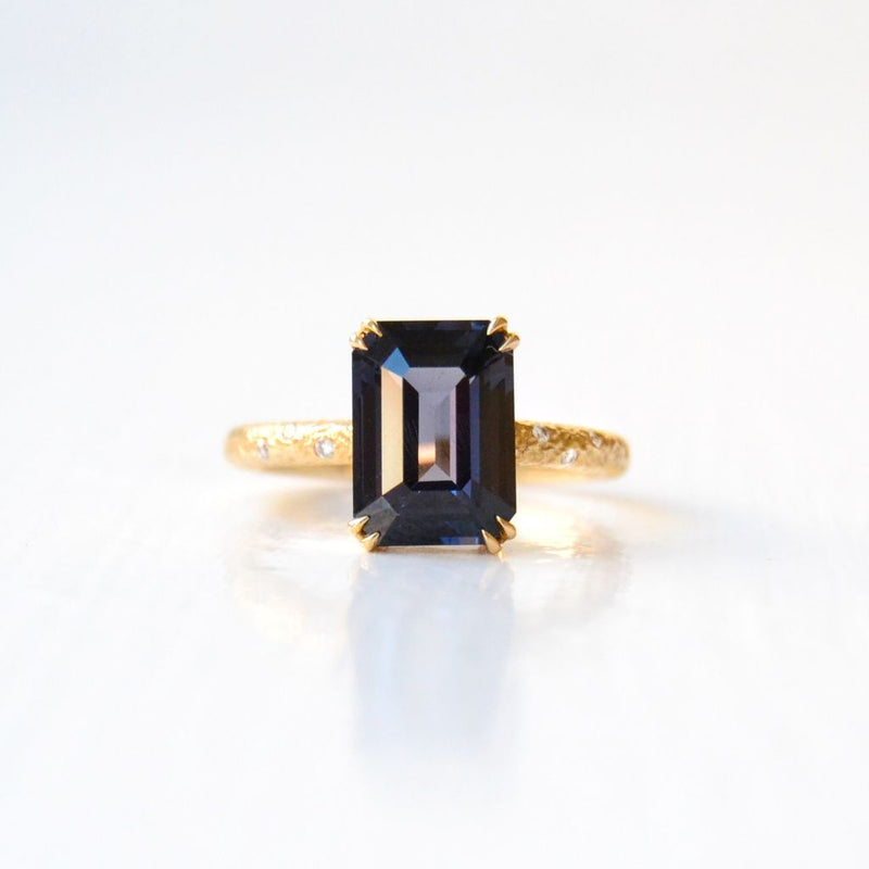 Anduru 18K Guld Ring m. Diamanter & Spinel