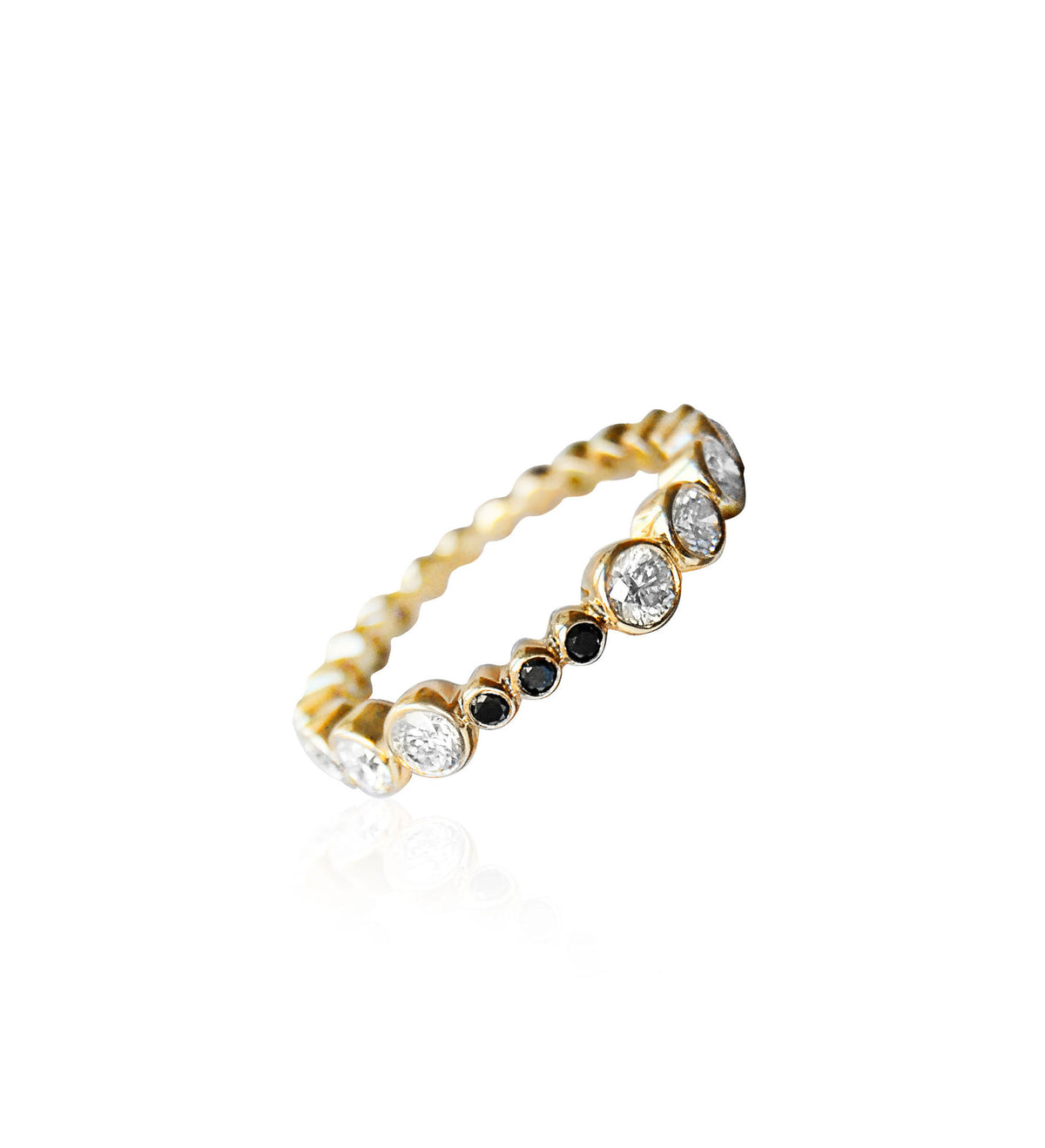 Delia White & Black 18K Gold Ring w. Diamonds
