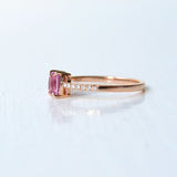 Digu Rosa 18K Rosegold Ring w. Diamonds & Sapphire