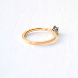 Kola Ekala 18K Rosegold Ring w. Sapphire