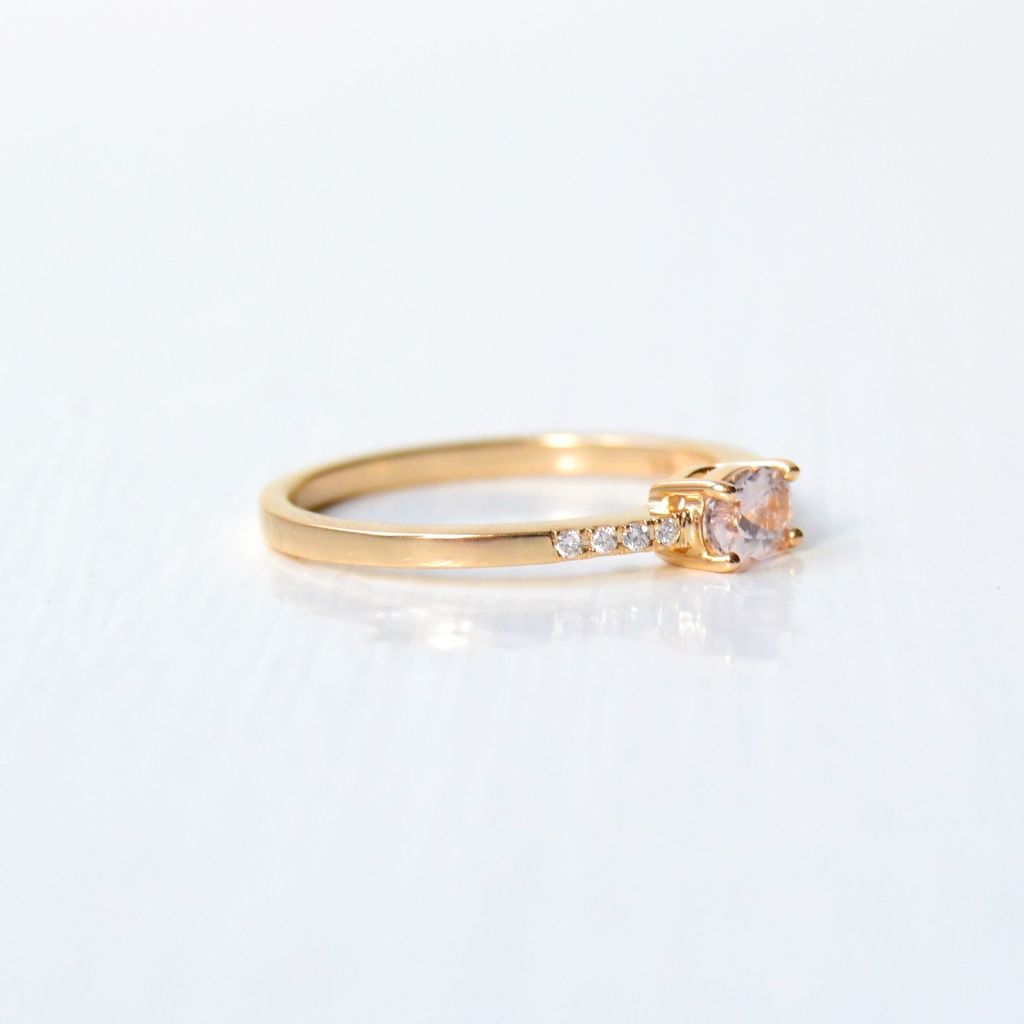 Kuda Pic 18K Gold Ring w. Sapphire & Diamonds