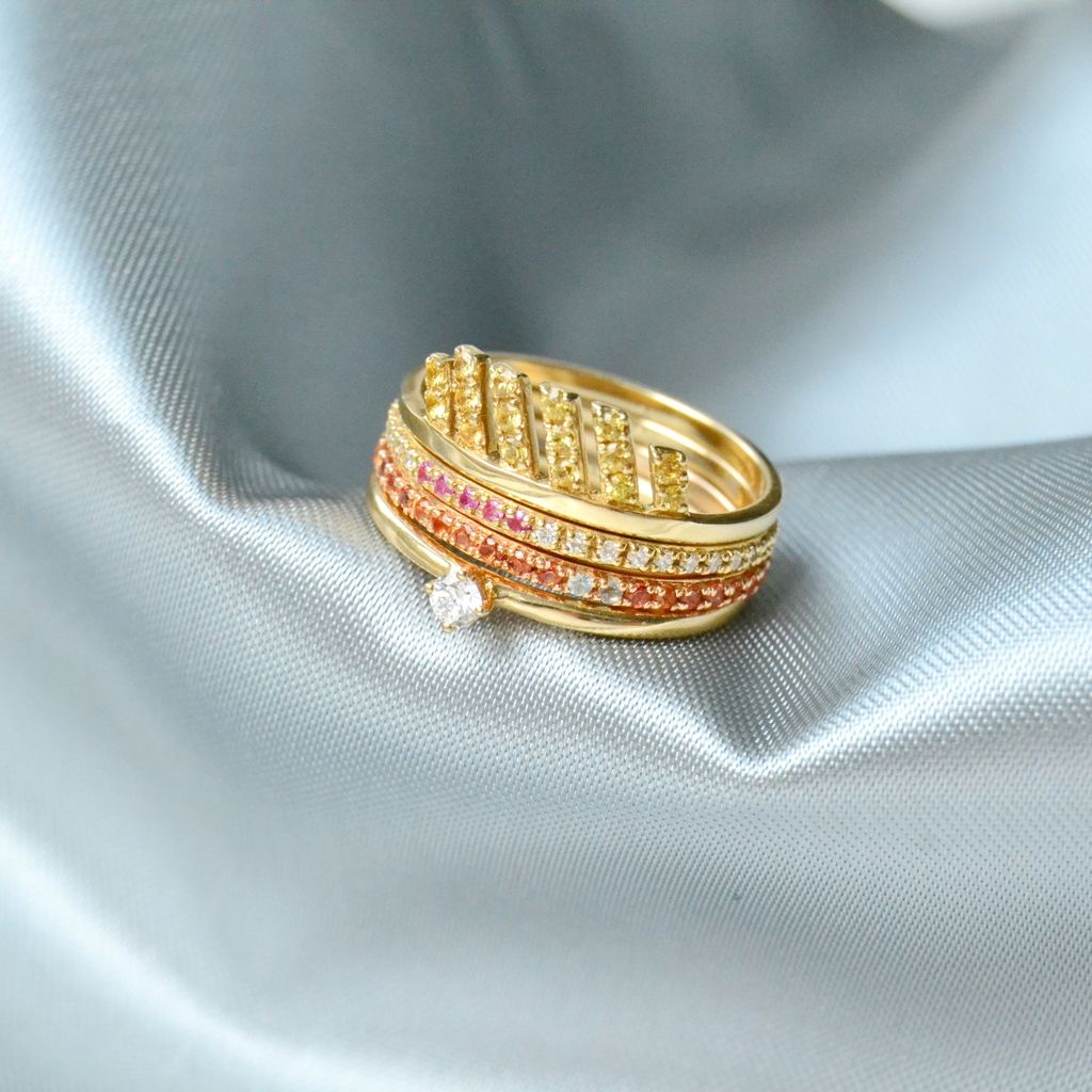 Mette 14K Gold Ring w. Sapphires