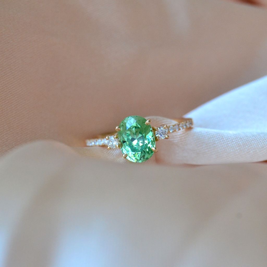 Minti 18K Guld Ring m. Tsavorit Sten & Diamanter