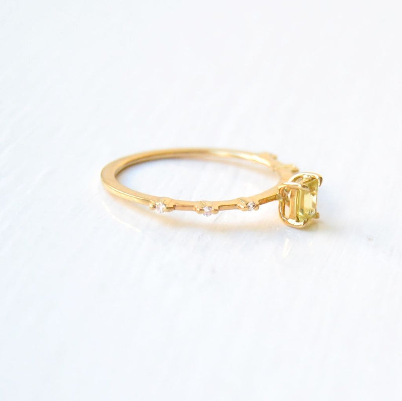 Sanré 18K Gold Ring w. Diamond & Sapphire