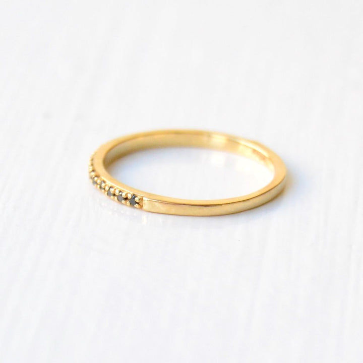 Sarah Lil Black 14K Gold Ring w. Diamonds