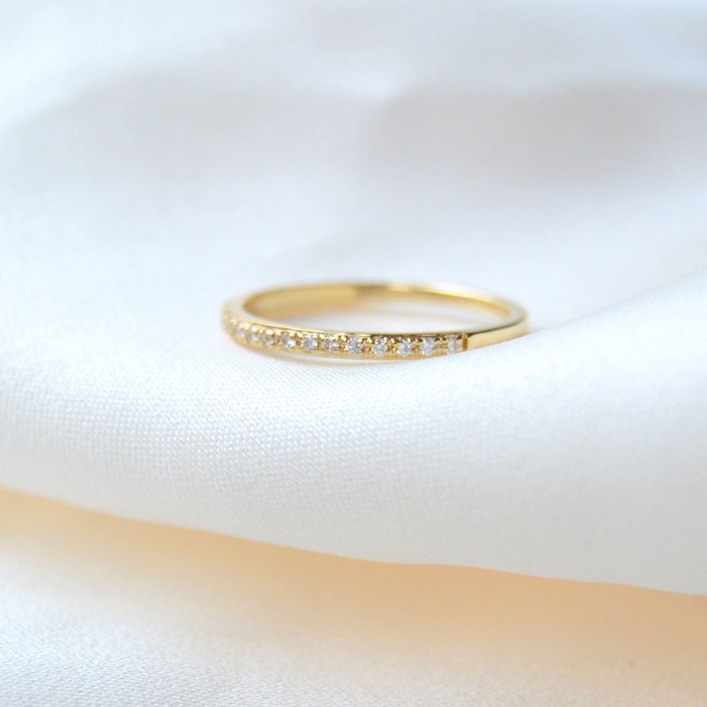 Sarah Lil White 14K Gold Ring w. Diamonds