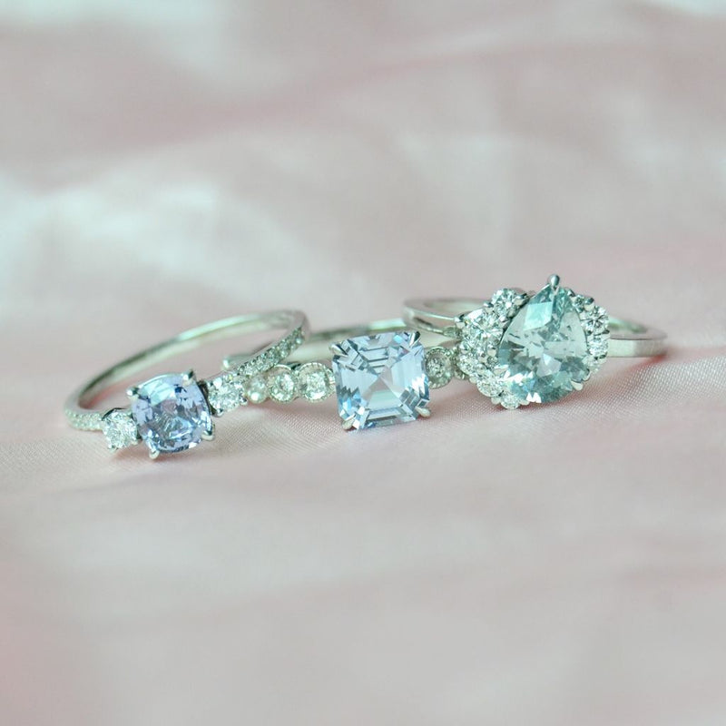 Tanasudu 18K Whitegold Ring w. Sapphire & Diamonds