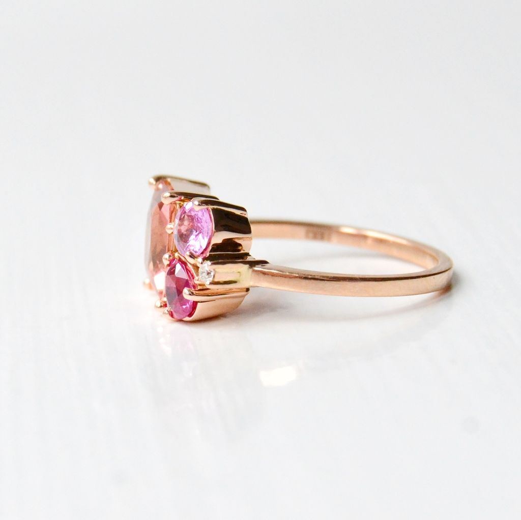 Varnaya Taruva 18K Guld Ring m. Turmalin, Safir, Rubin & Diamanter