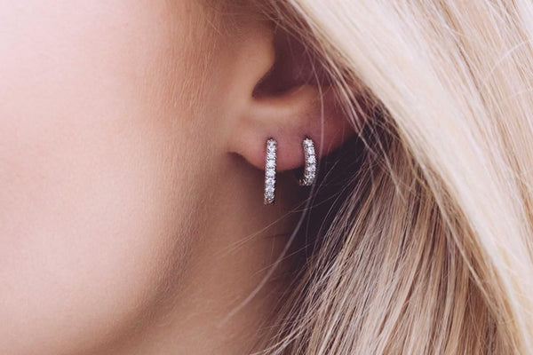 Sif Jakobs Jewellery 87878481 - Orecchini a cerchio da donna, in argento 925, con zirconi, taglia unica, misura unica, Argento sterling, Zirconia cubica Sif Jakobs Jewellery 87878481 - Orecchini a cerchio da donna, in argento 925, con zirconi, taglia unica, misura unica, Argento sterling, Zirconia cubica