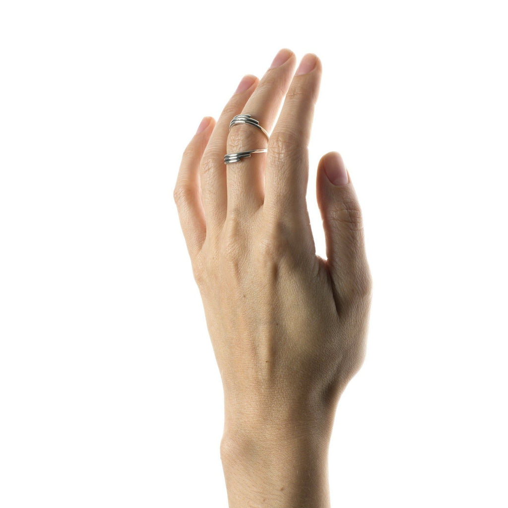 Mini Viper Cryx Ring Silver