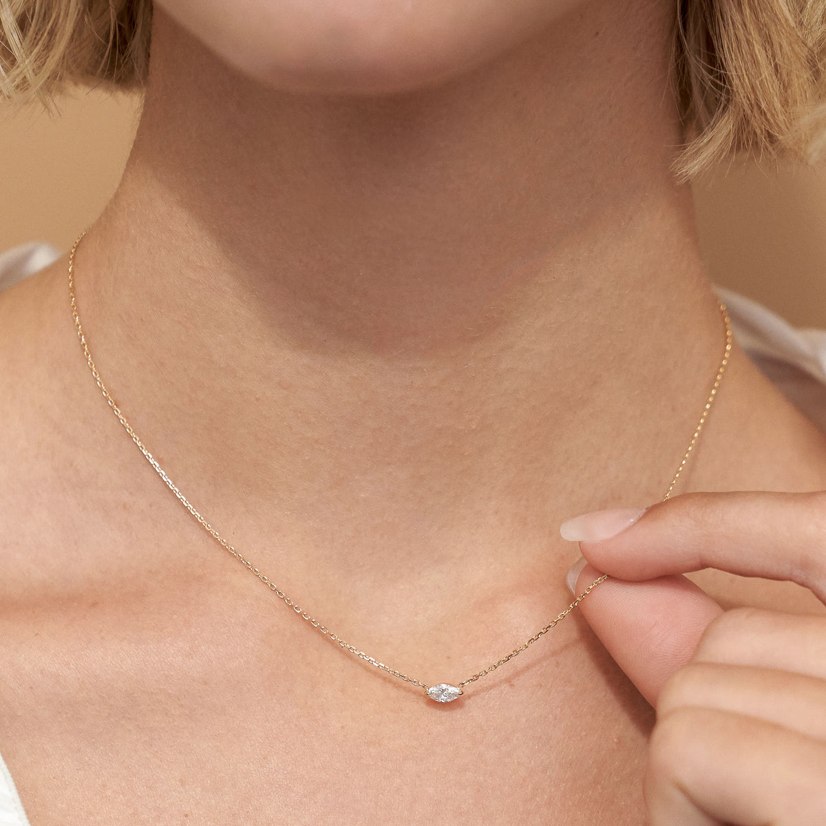 Solitaire Marquise 14K Whitegold Necklace w. Lab-Grown Diamond