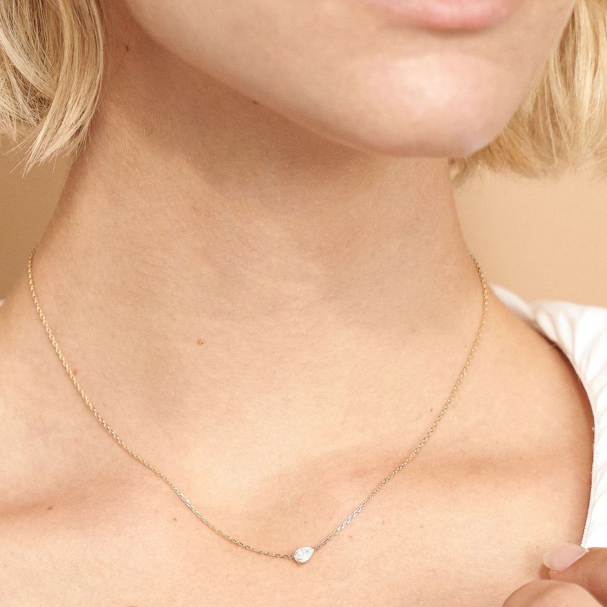 Solitaire Pear 14K Rosegold Necklace w. Lab-Grown Diamond