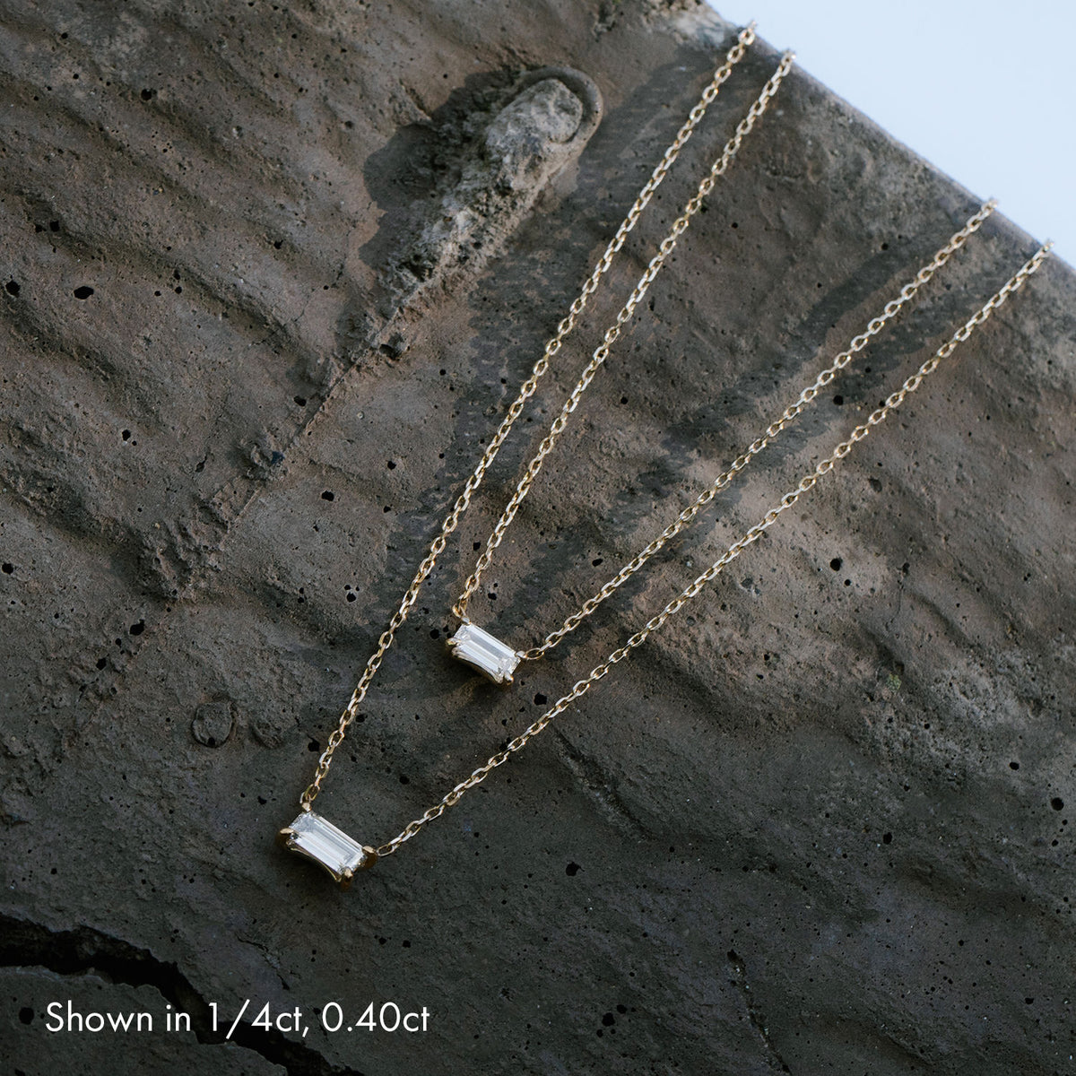 Iconic Baguette 14K Gold Necklace w. Lab-Grown Diamond