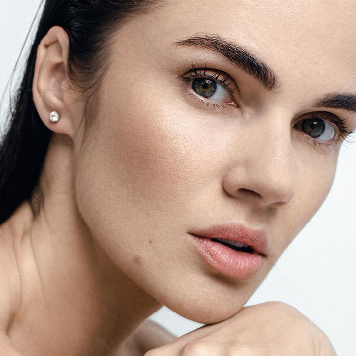 Tiny Clash 18K Whitegold Studs w. Lab-Grown Diamonds