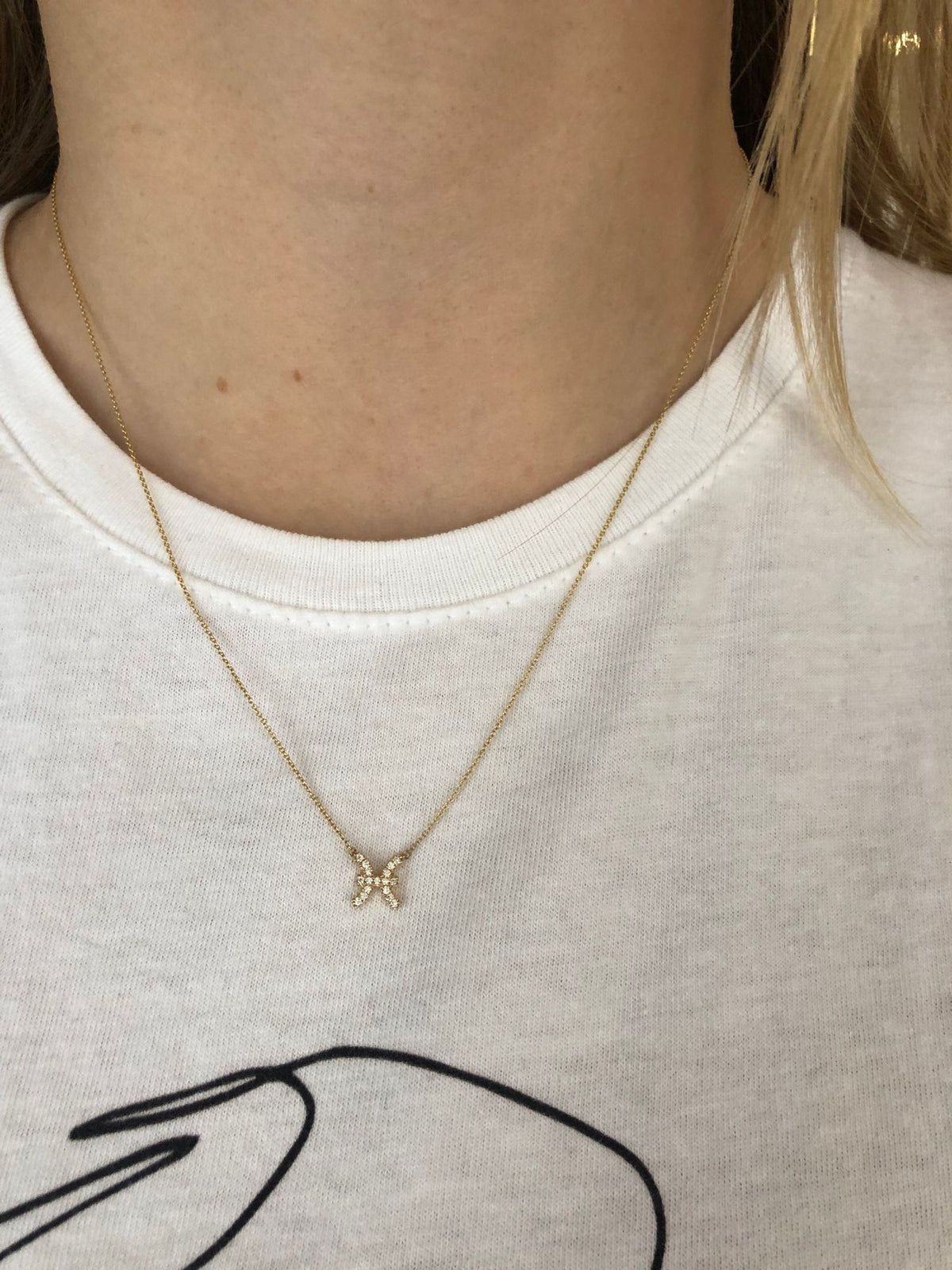 Petit Sign Fisk 18K Guld Halskæde m. Diamanter