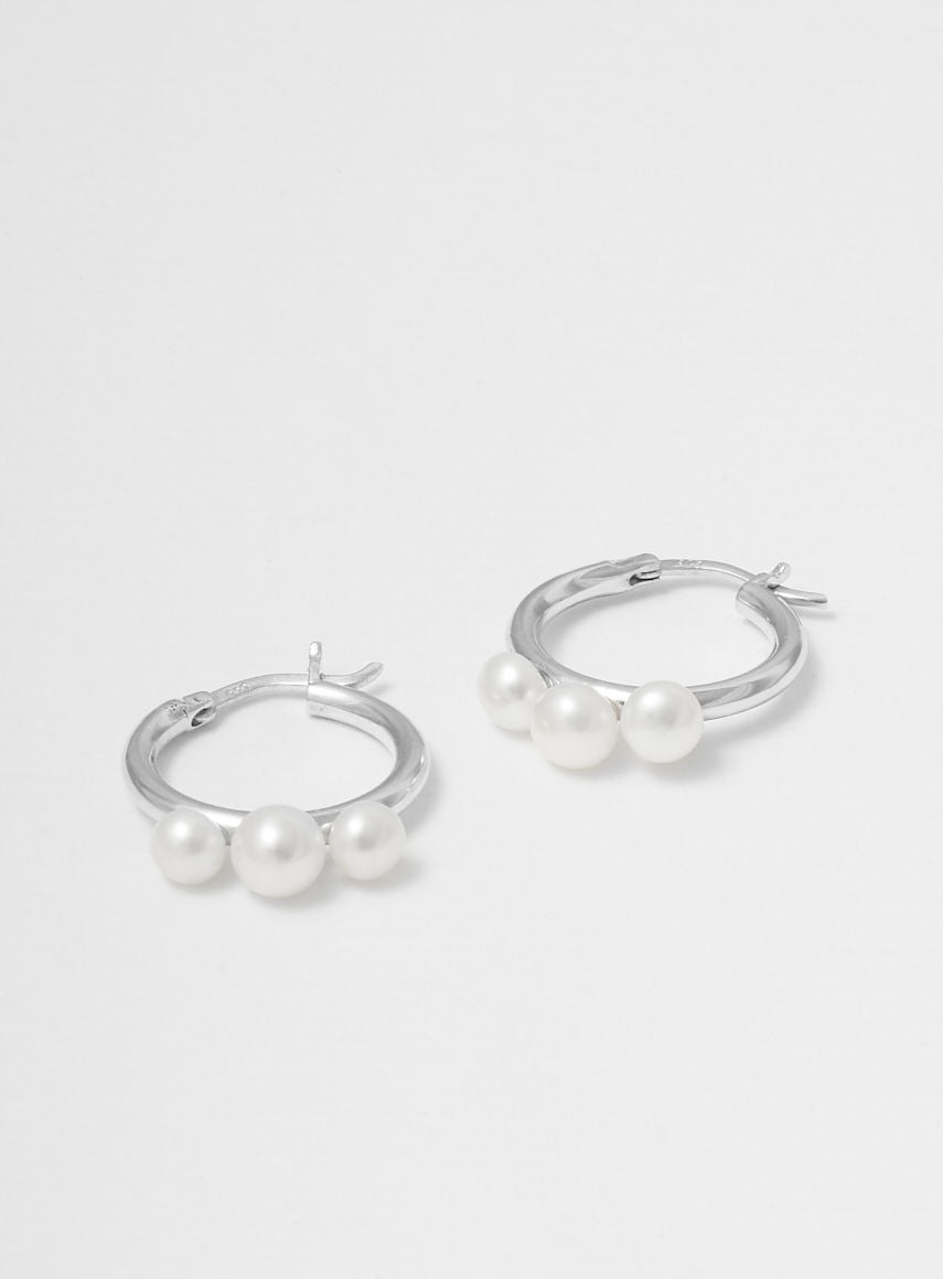 Triple Pearl Silver Hoops w. Pearl