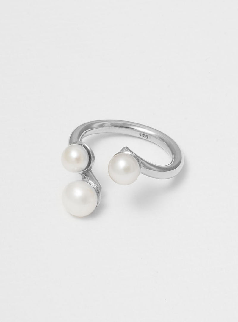 Twisted pearl Silver Ring w. Pearl
