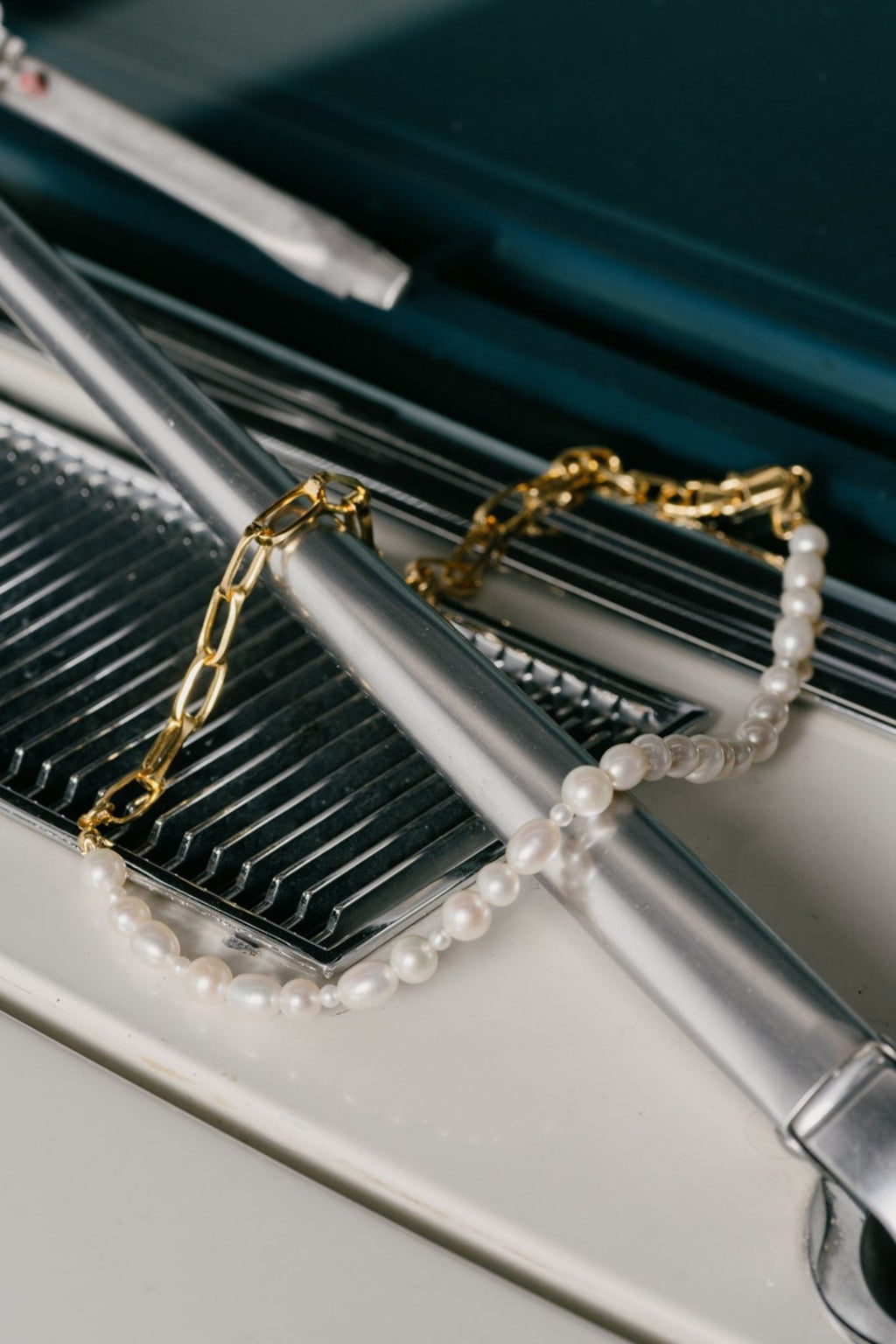 IX Uniqio Perle Halskæde Forgyldt