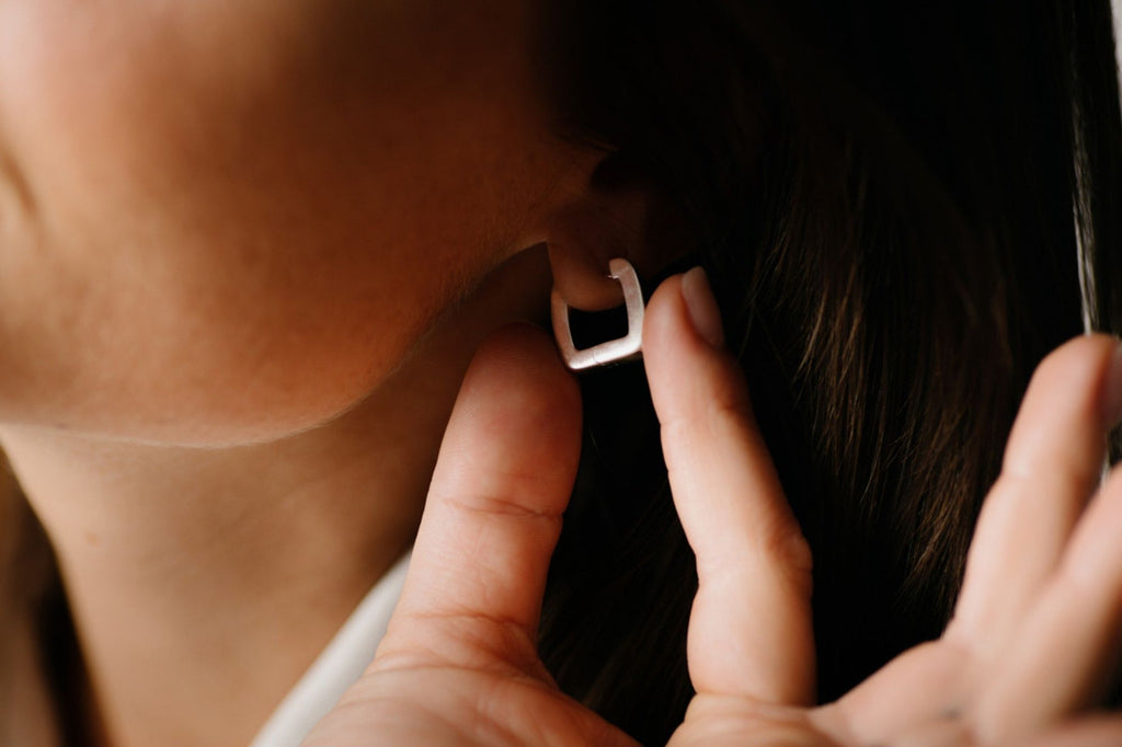 IX BOLD Square Silver Hoop